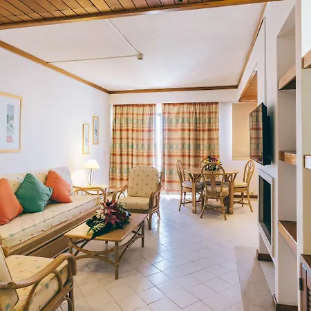 Hotel Muthu Oura