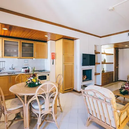 מלון Muthu Oura 4*
